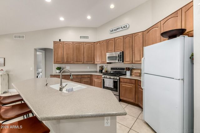 9904 E Monterey Avenue, Mesa, AZ 85209