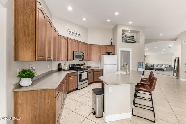 9904 E Monterey Avenue, Mesa, AZ 85209