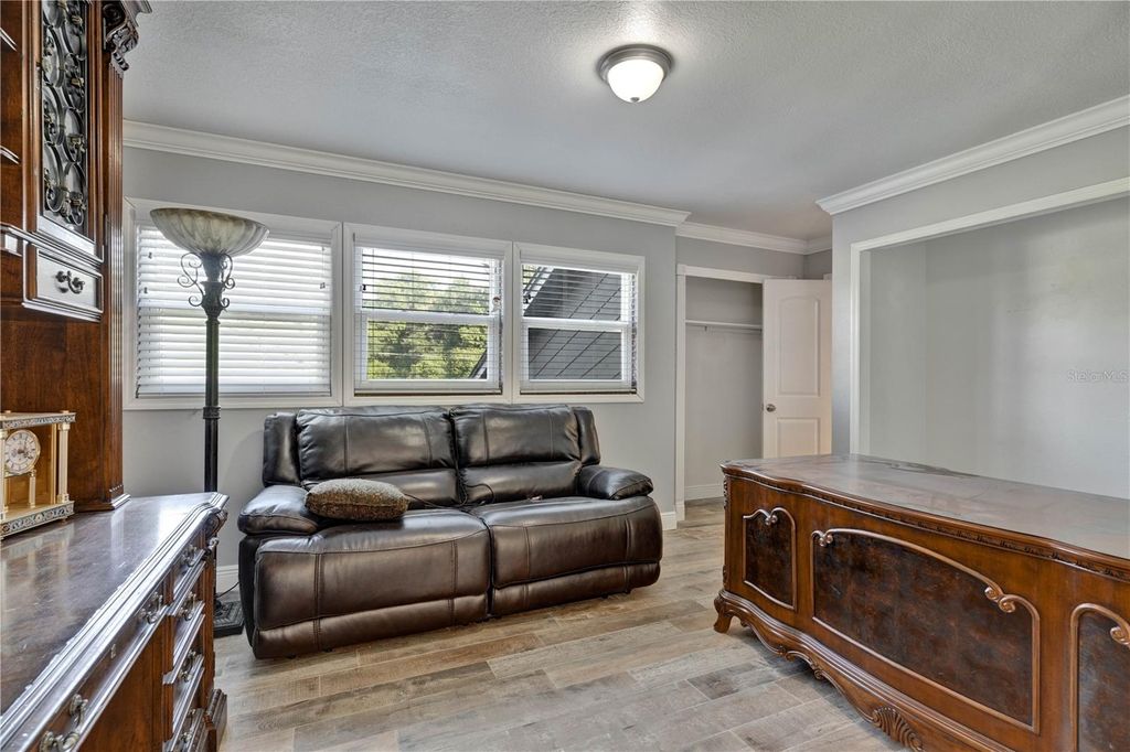 Image 20 of property listing at 1879 KAMLER AVENUE, Orlando, FL 32817
