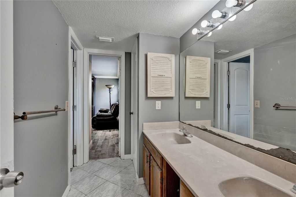 Image 24 of property listing at 1879 KAMLER AVENUE, Orlando, FL 32817