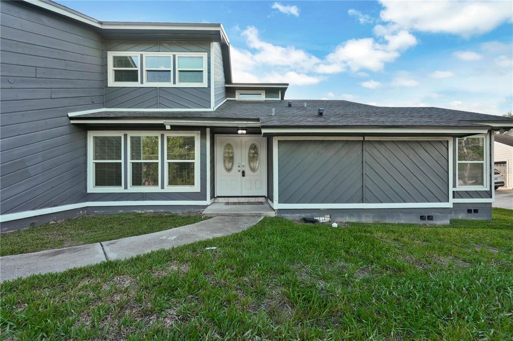 Image 40 of property listing at 1879 KAMLER AVENUE, Orlando, FL 32817