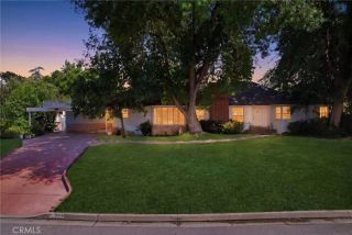 227 El Cerrito, Bakersfield, CA 93305