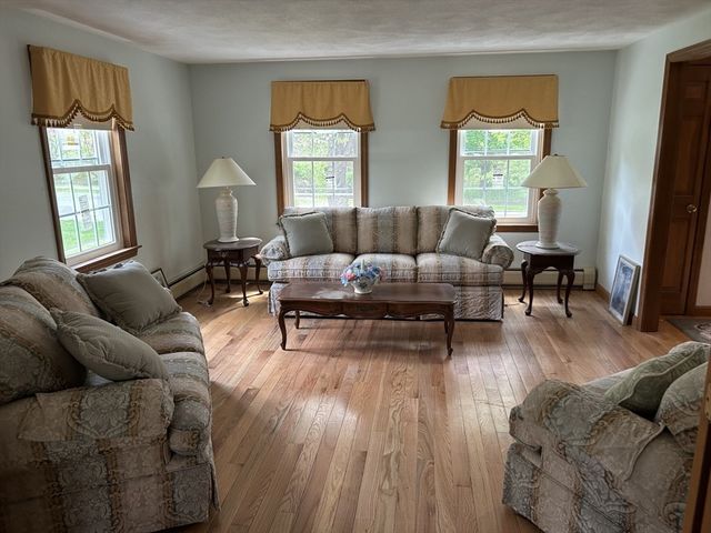 9 College Pond Drive, Danvers, MA 01923