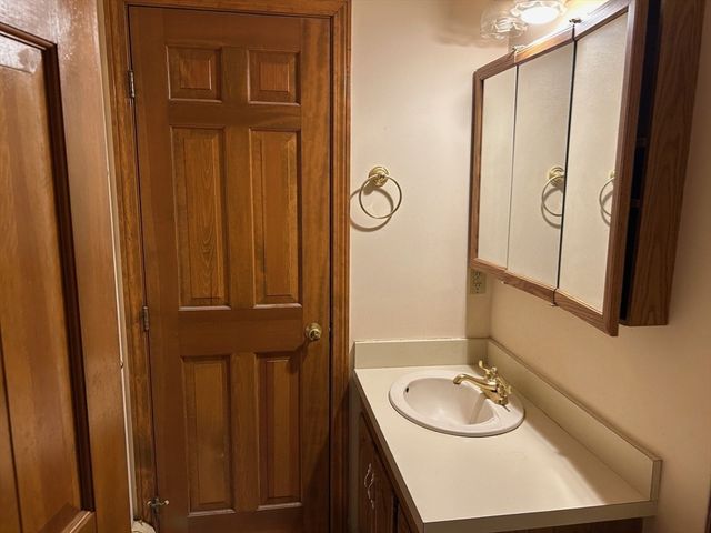 9 College Pond Drive, Danvers, MA 01923