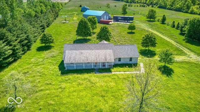 813 S 400 W, Bargersville, IN 46106