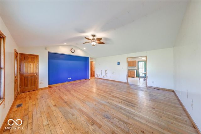 813 S 400 W, Bargersville, IN 46106