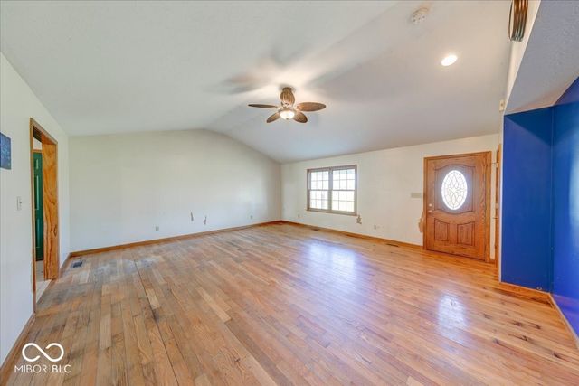 813 S 400 W, Bargersville, IN 46106