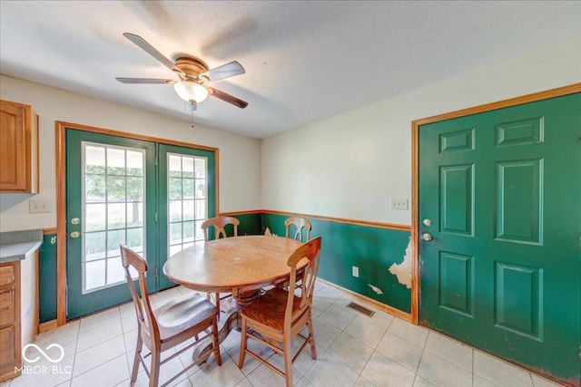813 S 400 W, Bargersville, IN 46106
