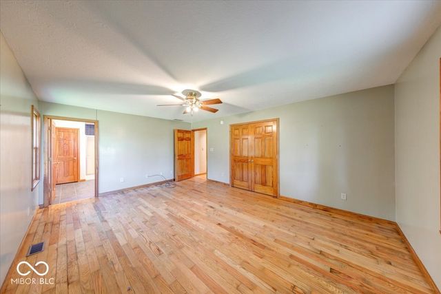 813 S 400 W, Bargersville, IN 46106