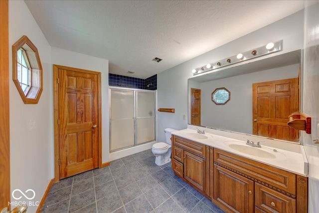 813 S 400 W, Bargersville, IN 46106