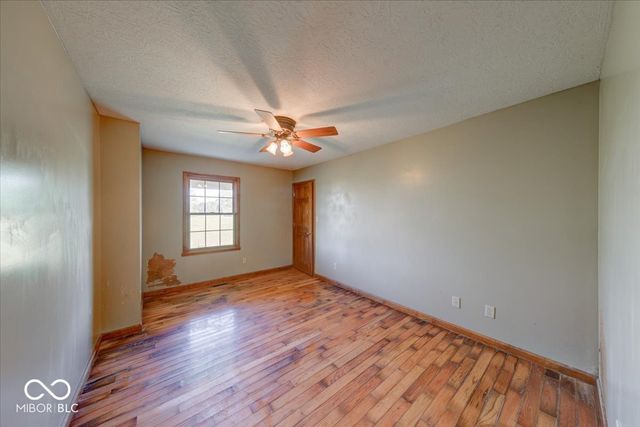 813 S 400 W, Bargersville, IN 46106