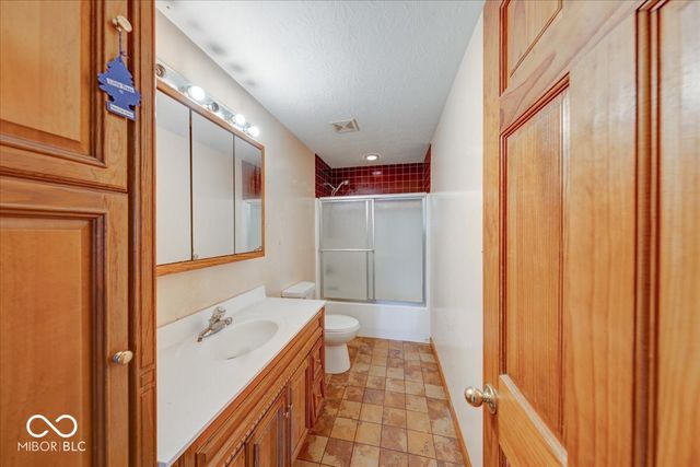 813 S 400 W, Bargersville, IN 46106