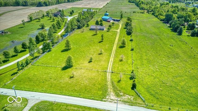 813 S 400 W, Bargersville, IN 46106