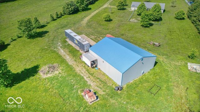 813 S 400 W, Bargersville, IN 46106