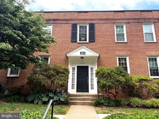 623 AZALEA DR #1, Rockville, MD 20850