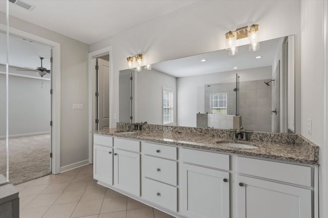 5143 LAWRENCEBURG LN, Lakeland, TN 38002