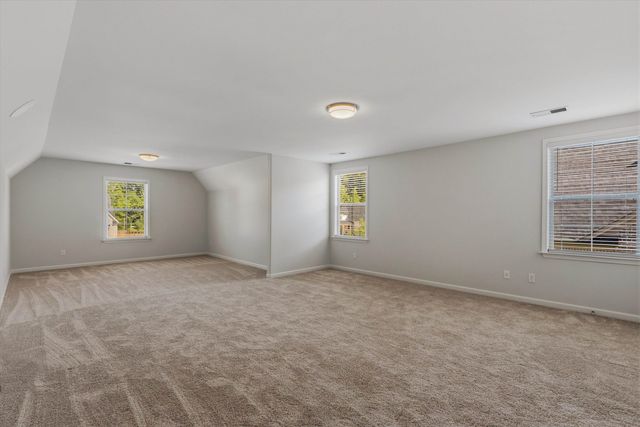 5143 LAWRENCEBURG LN, Lakeland, TN 38002