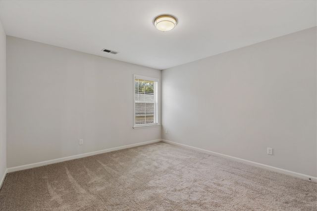 5143 LAWRENCEBURG LN, Lakeland, TN 38002