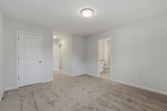 5143 LAWRENCEBURG LN, Lakeland, TN 38002