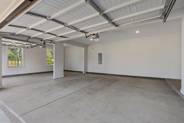 5143 LAWRENCEBURG LN, Lakeland, TN 38002