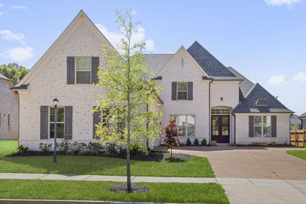 5143 LAWRENCEBURG LN, Lakeland, TN 38002