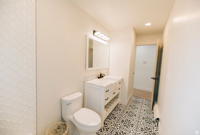 610 S 800 E, Centerville, UT 84014