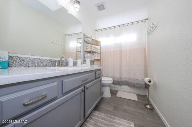 4510 W Sun Quest Street, Tucson, AZ 85741