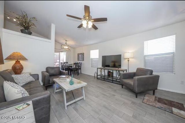 4510 W Sun Quest Street, Tucson, AZ 85741