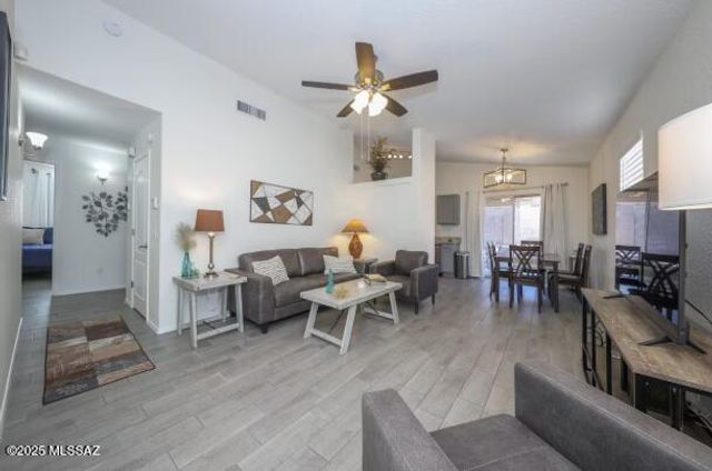 4510 W Sun Quest Street, Tucson, AZ 85741