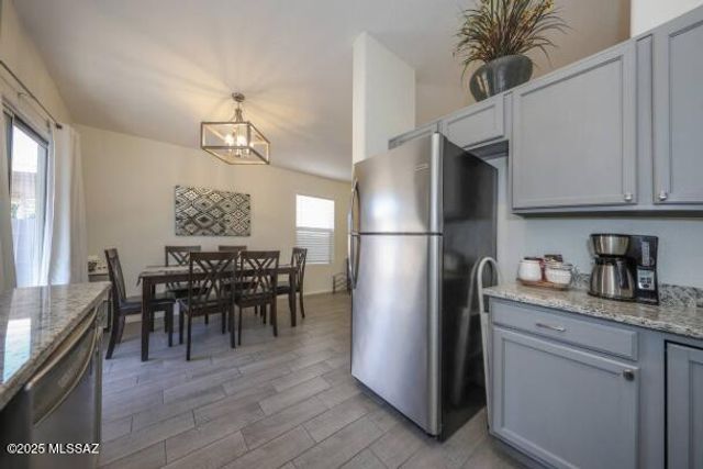 4510 W Sun Quest Street, Tucson, AZ 85741