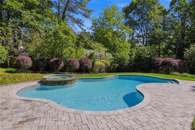 3105 Saint Regis Road, Greensboro, NC 27408