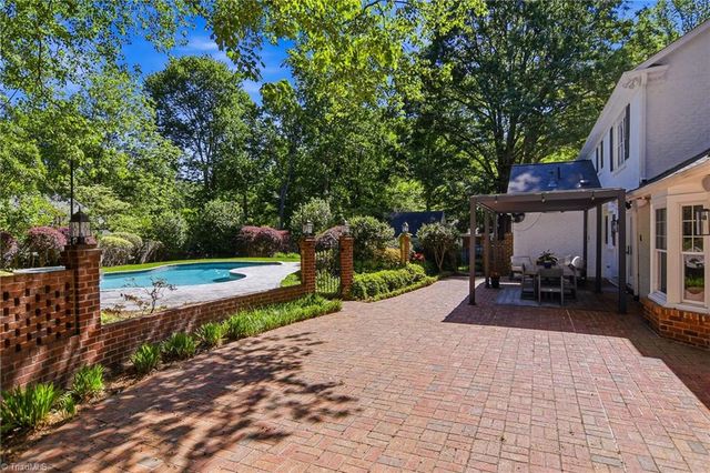 3105 Saint Regis Road, Greensboro, NC 27408