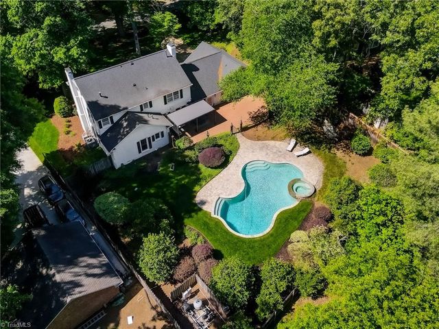 3105 Saint Regis Road, Greensboro, NC 27408