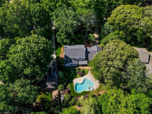 3105 Saint Regis Road, Greensboro, NC 27408