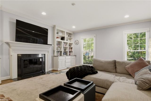 3105 Saint Regis Road, Greensboro, NC 27408