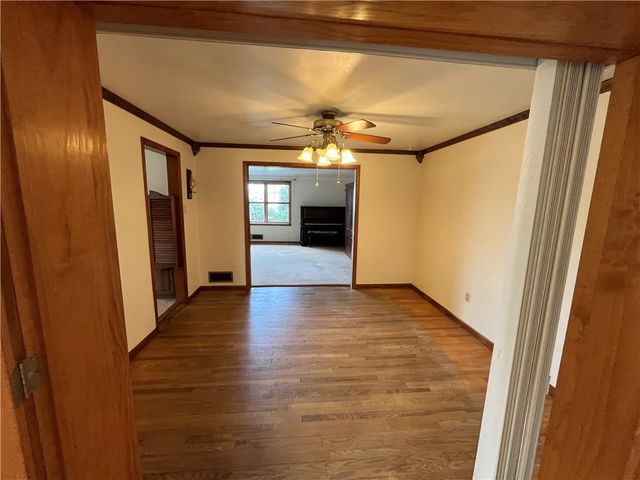 22 Korpar Ln, West Newton, PA 15089