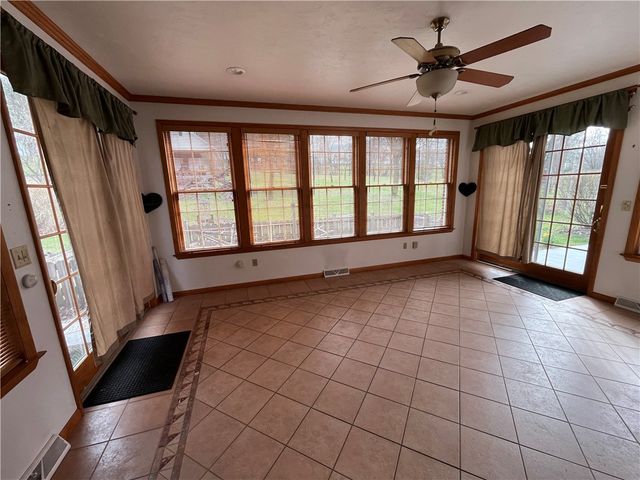 22 Korpar Ln, West Newton, PA 15089