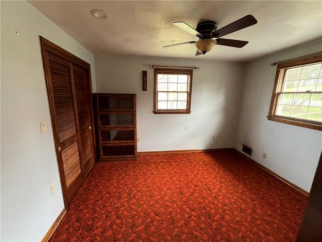 22 Korpar Ln, West Newton, PA 15089