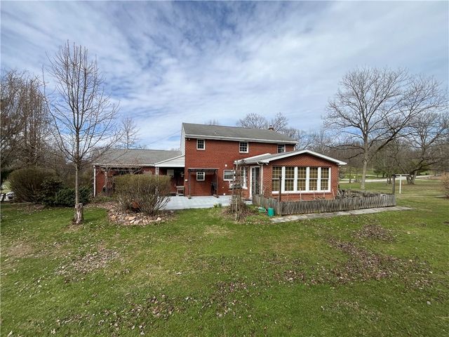 22 Korpar Ln, West Newton, PA 15089