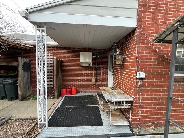 22 Korpar Ln, West Newton, PA 15089