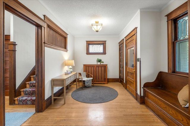 1122 Ashland Avenue, Saint Paul, MN 55104