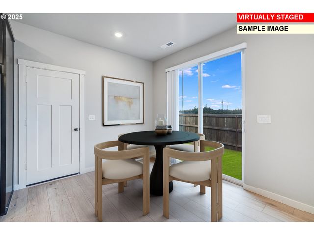 7386 Se Madrone St, Hillsboro, OR 97123