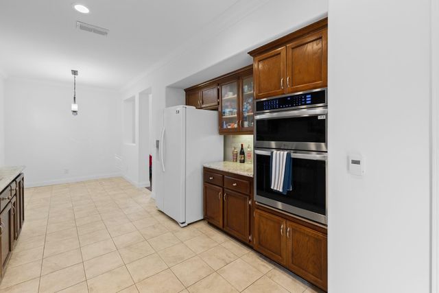 5215 Fawn Crossing Way, Antelope, CA 95843