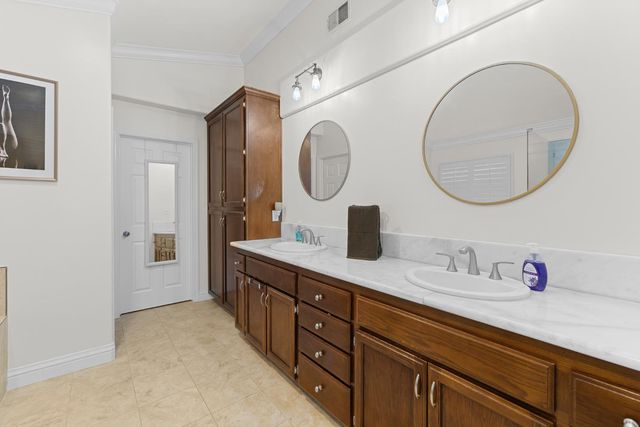 5215 Fawn Crossing Way, Antelope, CA 95843