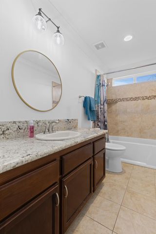 5215 Fawn Crossing Way, Antelope, CA 95843