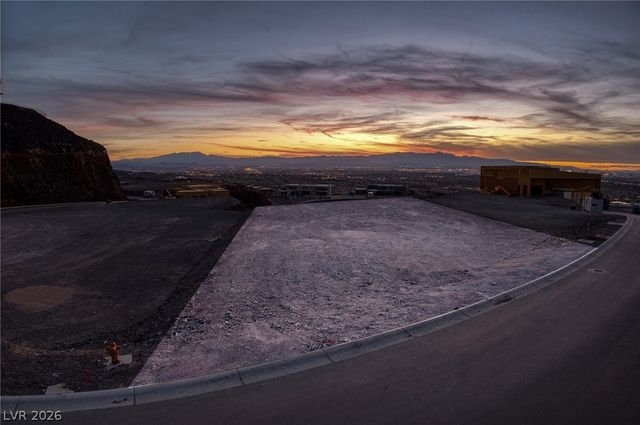 489 Rock Peak Drive, Henderson, NV 89012