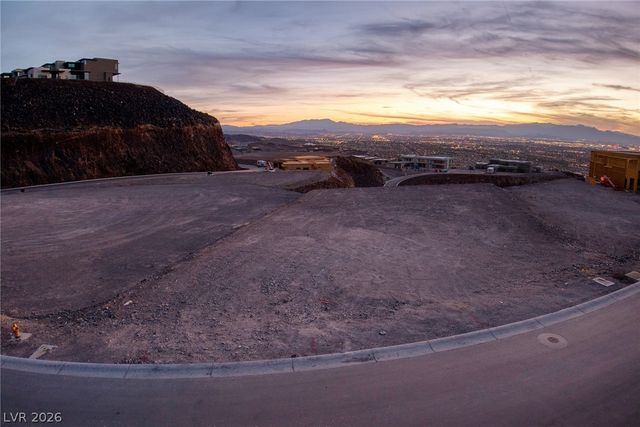 489 Rock Peak Drive, Henderson, NV 89012