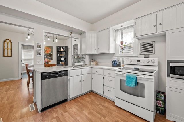 625 N Main STREET, Hartford, WI 53027