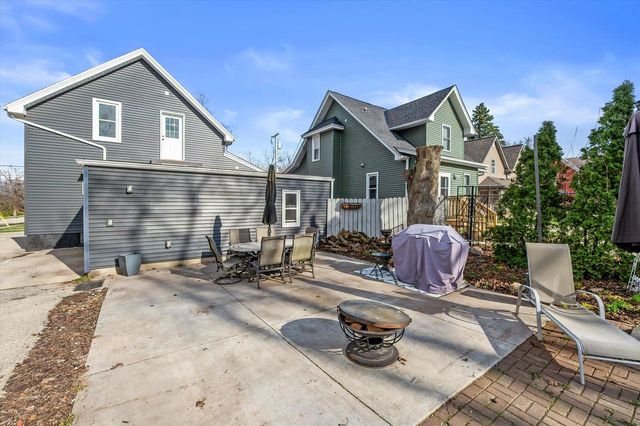 625 N Main STREET, Hartford, WI 53027