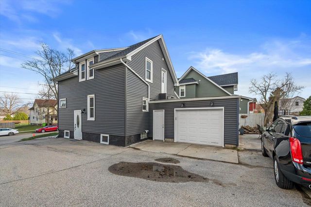 625 N Main STREET, Hartford, WI 53027